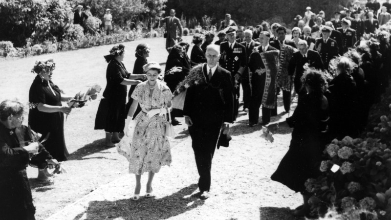 Watch: Today In History - Queen Elizabeth Ii Arrives For Royal Tour 